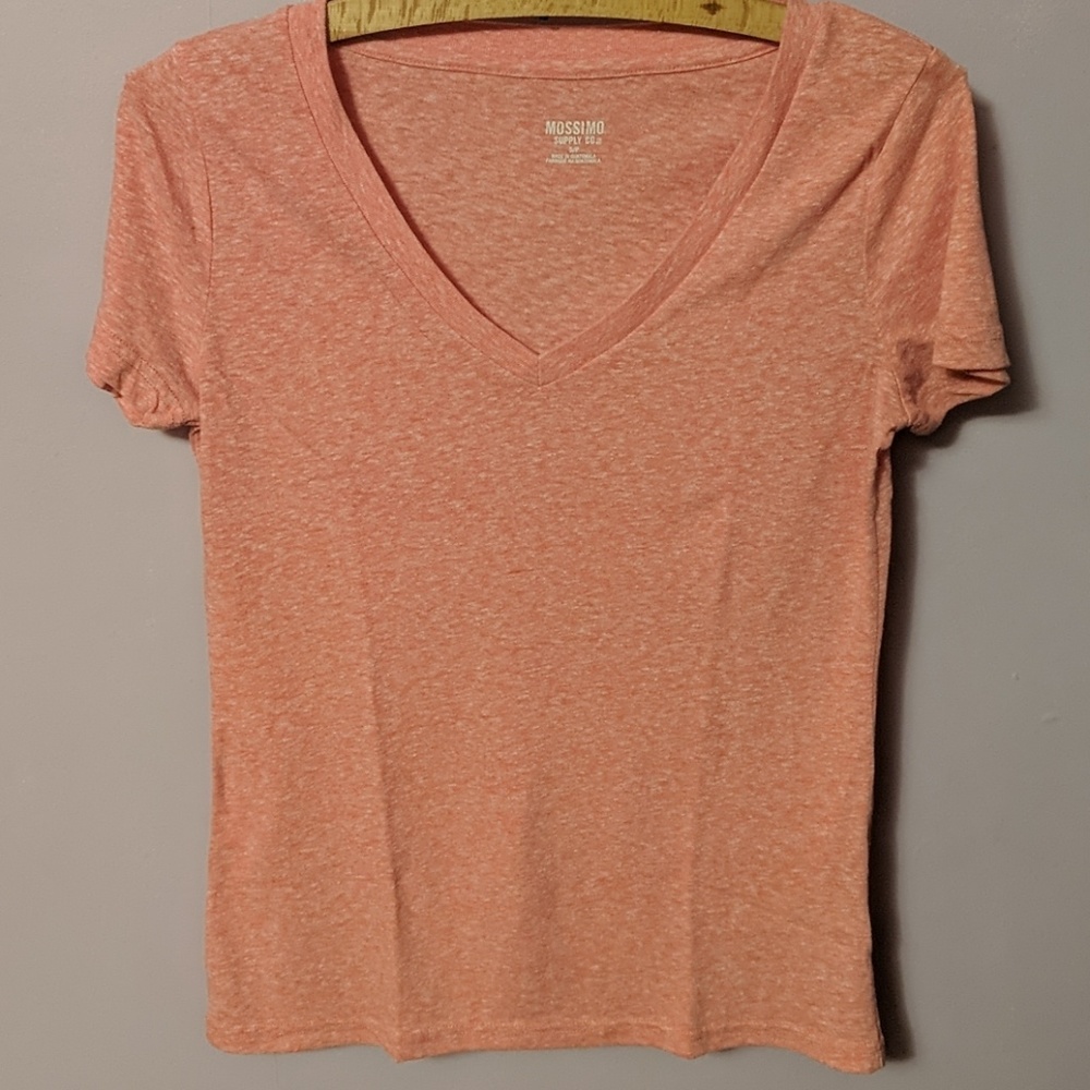 V-neck tee